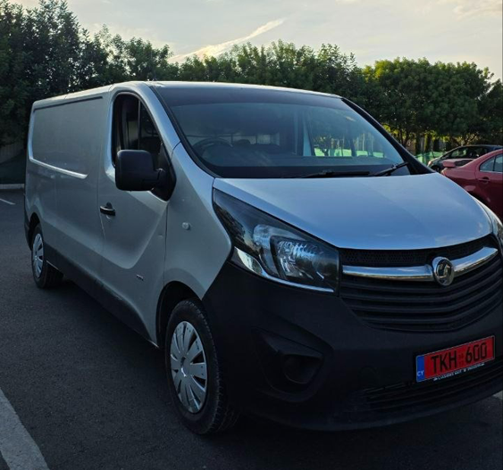 Rent Vauxhall Vivaro 2900 ecoFLEX Van