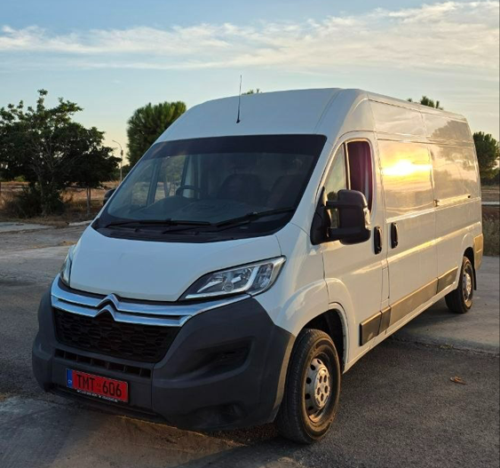 Rent Citroen Relay Van