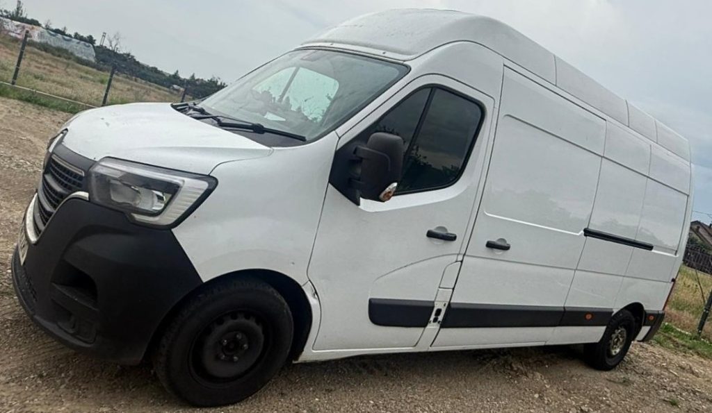 Rent Renault Master Van