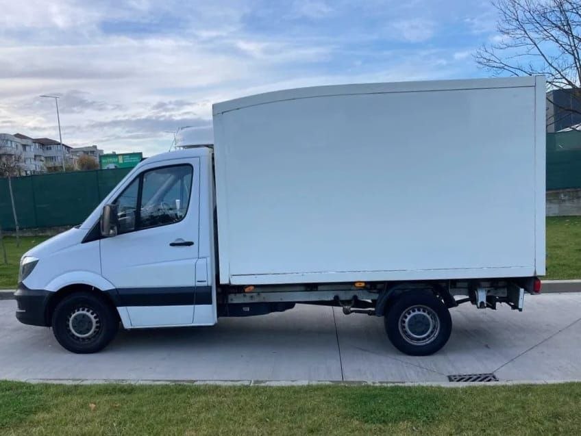 Rent Mercedes-Benz Sprinter Luton Fridge Van